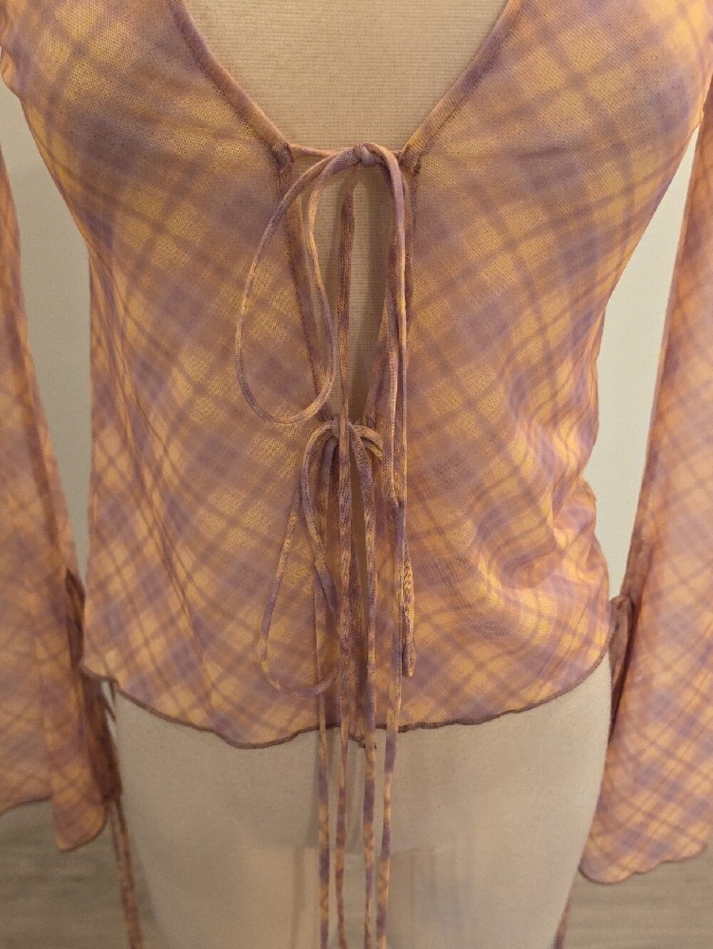Zara women’s Lavender/Cream Plaid Tie-Front Bell-Sleeve boho top size S NWTS - Picture 3 of 9